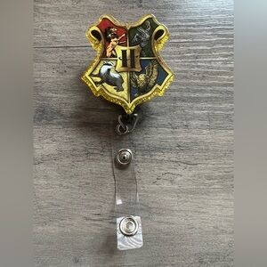 Hogwarts Crest badge reel